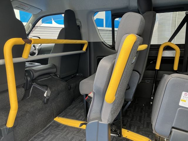 Toyota HIACE VAN 2018-07 17317-15