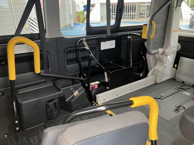 Toyota HIACE VAN 2018-07 17317-16