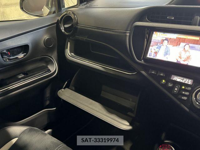 Toyota AQUA 2016-01 356212-26