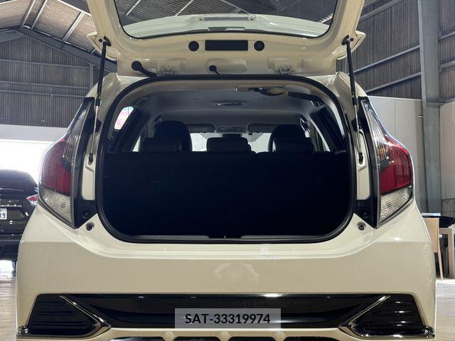 Toyota AQUA 2016-01 356212-9