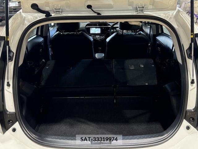 Toyota AQUA 2016-01 356212-11