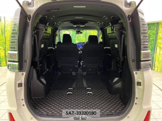 Toyota VOXY 2018-09 239083-10