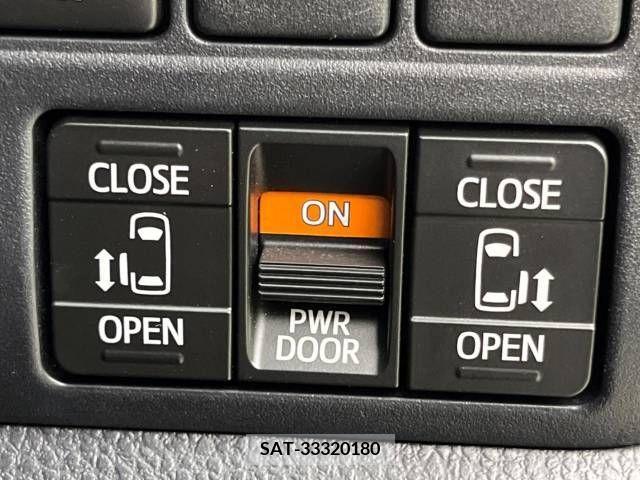 Toyota VOXY 2018-09 239083-6