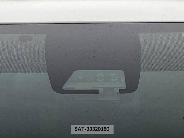 Toyota VOXY 2018-09 239083-3