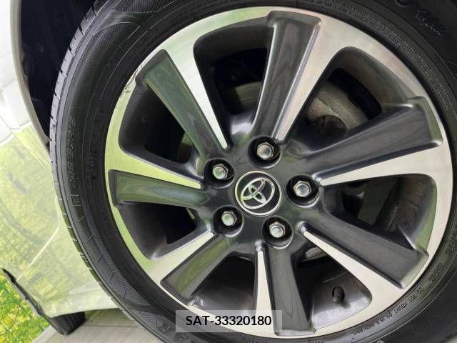 Toyota VOXY 2018-09 239083-13