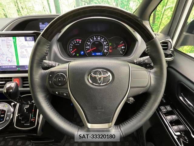 Toyota VOXY 2018-09 239083-11