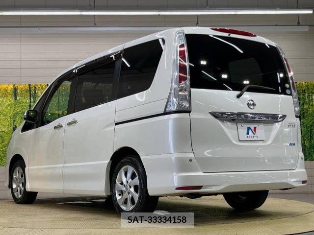 Nissan SERENA 2011-07 327585-18