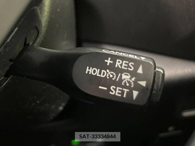 Toyota C-HR 2017-03 322971-5