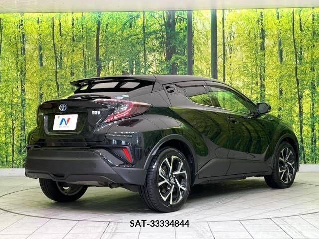 Toyota C-HR 2017-03 322971-17
