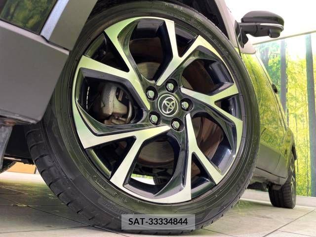 Toyota C-HR 2017-03 322971-13
