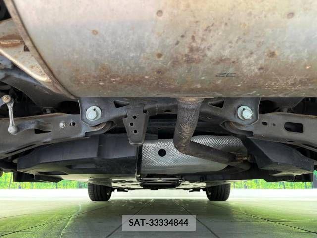 Toyota C-HR 2017-03 322971-19