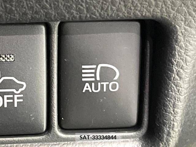 Toyota C-HR 2017-03 322971-6