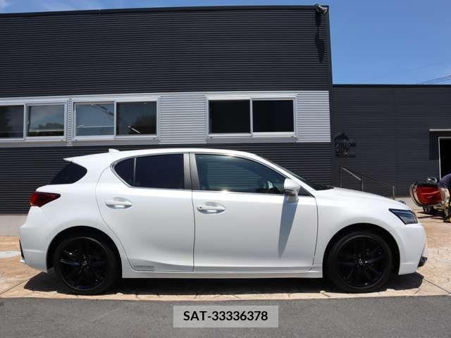 Lexus CT 2019-04 322694-3