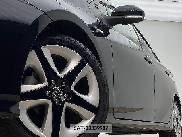 Toyota PRIUS 2016-08 281857-18
