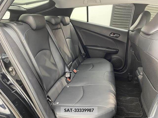 Toyota PRIUS 2016-08 281857-9