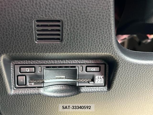 Toyota VOXY 2024-03 231996-18