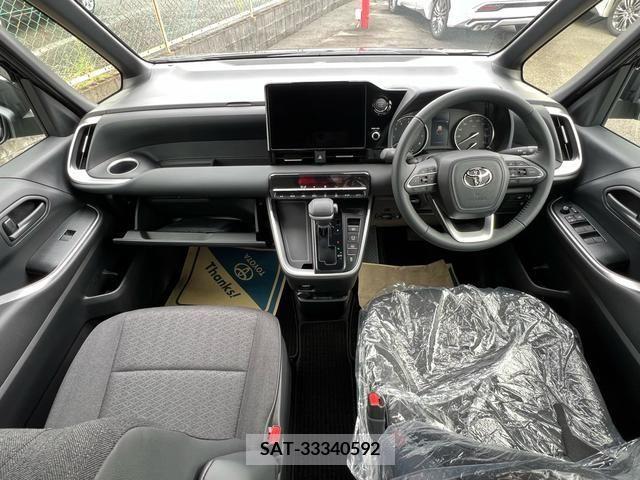 Toyota VOXY 2024-03 231996-7
