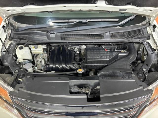 Nissan SERENA 2014-02 188933-18