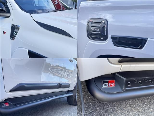 Toyota HILUX 2022-04 28114-13