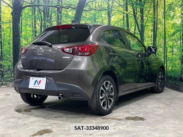 Mazda DEMIO 2014-12 396398-17