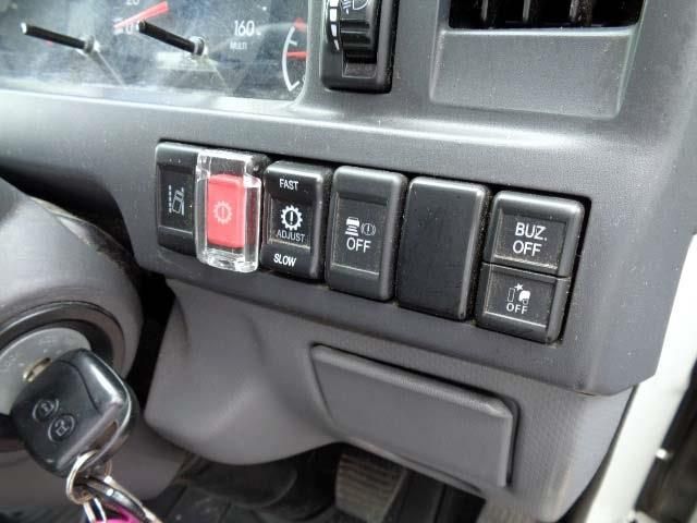 Isuzu ELF TRUCK 2020-11 5385-9