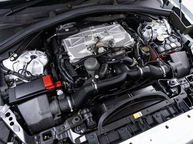 Jaguar F-PACE 2021-10 186826-2