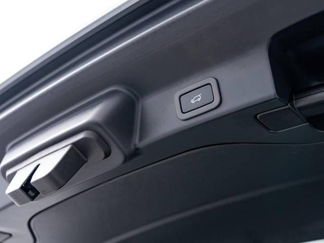 Jaguar F-PACE 2021-10 186826-15