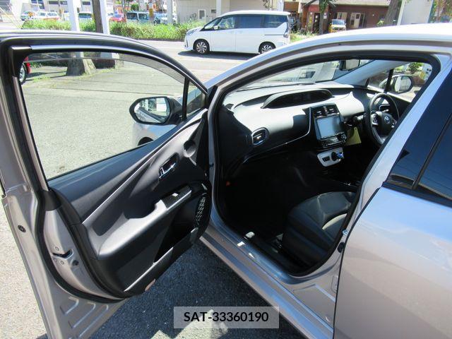 Toyota PRIUS 2018-09 371826-6