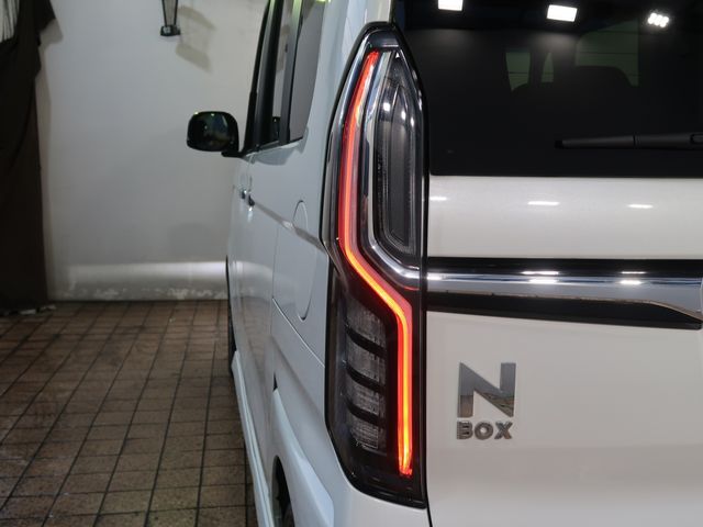 Honda N BOX CUSTOM 2022-06 25288-17