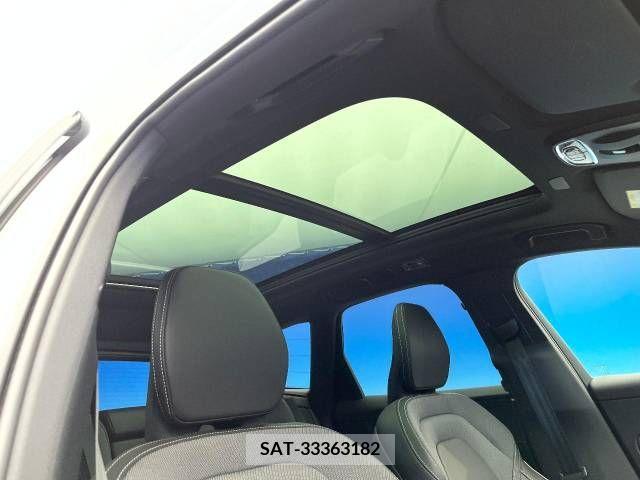 Volvo XC60 2021-02 232197-3