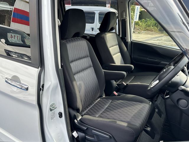 Nissan SERENA 2020-06 196735-13