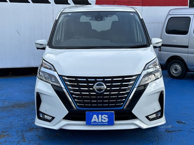Nissan SERENA 2020-06 196735-1