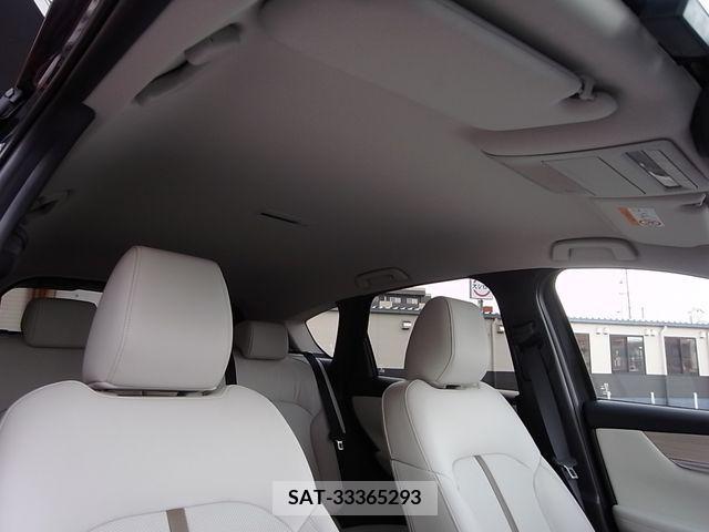 Mazda CX-60 2022-09 336763-23
