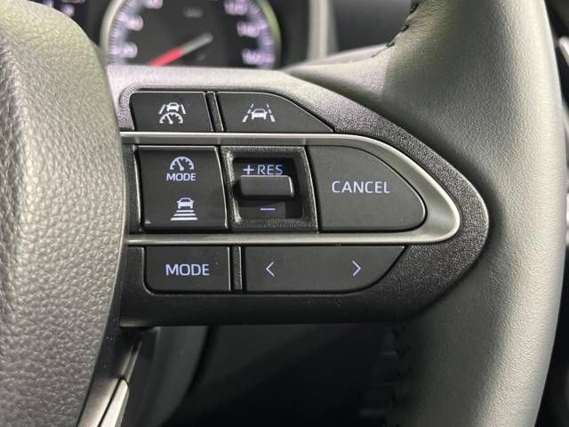 Toyota VOXY 2023-05 184902-5