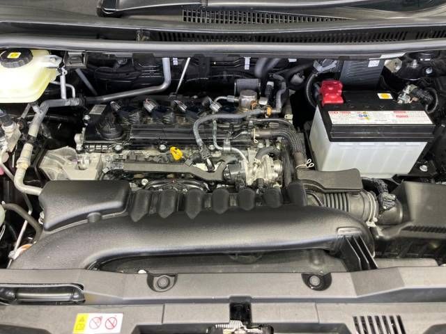 Toyota VOXY 2023-05 184902-18