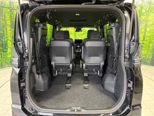 Toyota VOXY 2023-05 184902-10