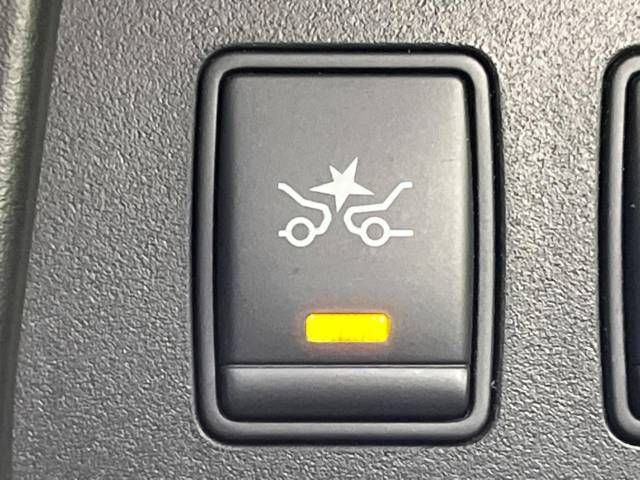 Nissan SERENA 2014-08 22122-4
