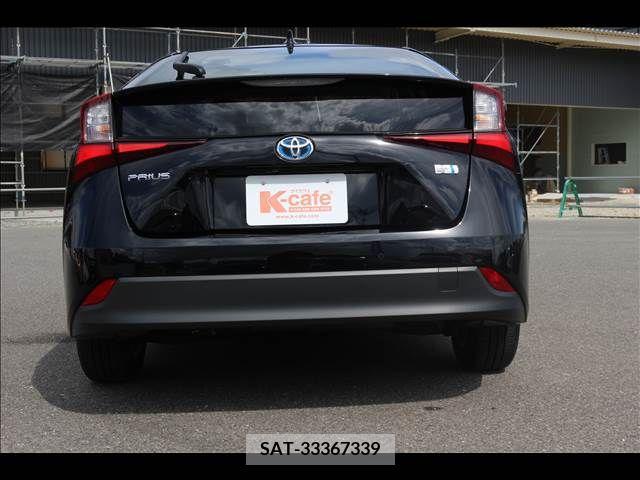 Toyota PRIUS 2022-07 352588-13