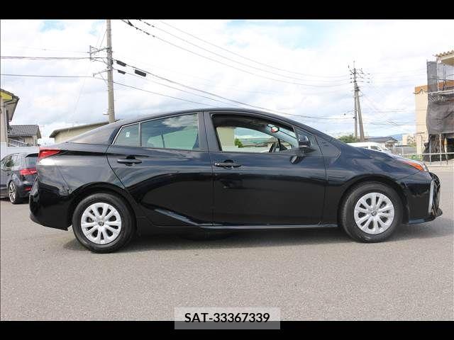 Toyota PRIUS 2022-07 352588-3