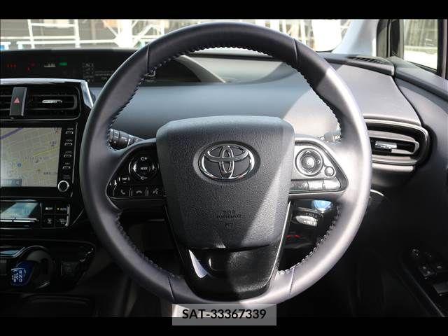 Toyota PRIUS 2022-07 352588-25