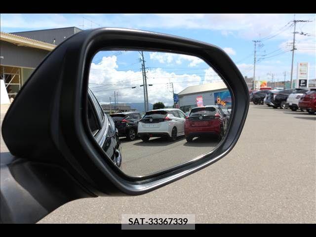 Toyota PRIUS 2022-07 352588-24
