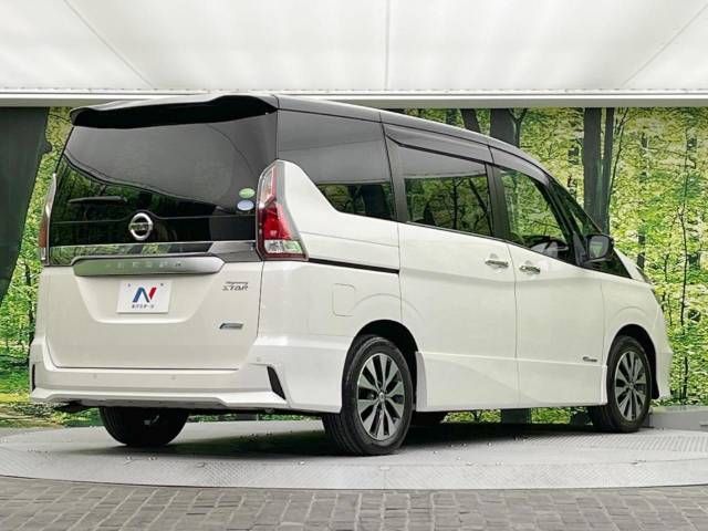 Nissan SERENA 2018-04 184556-18