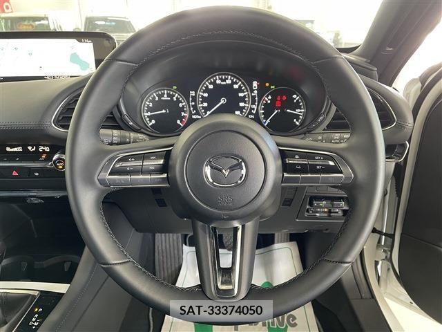 Mazda MAZDA3 2022-10 236395-18