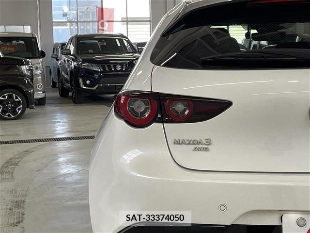 Mazda MAZDA3 2022-10 236395-8