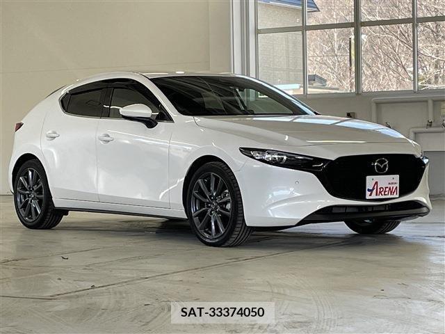 Mazda MAZDA3 2022-10 236395-2