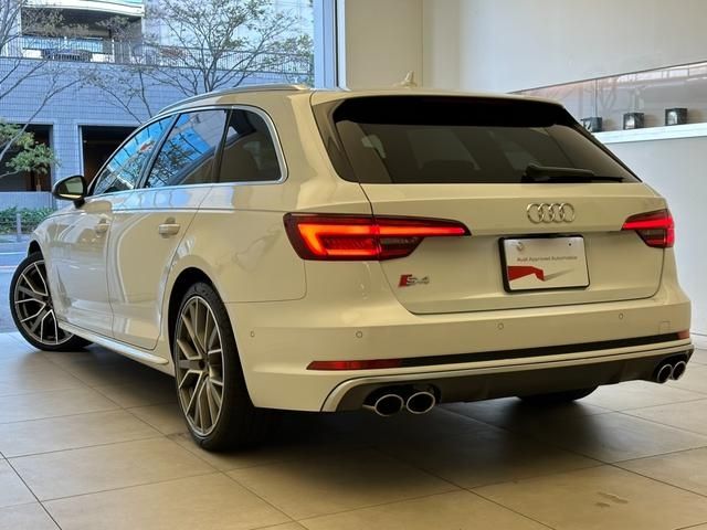 Audi S4 2019-06 190225-5