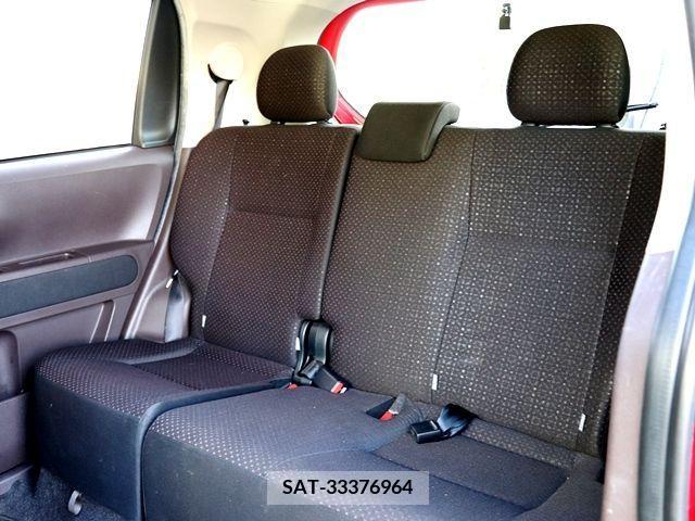Toyota SPADE 2012-11 380133-27