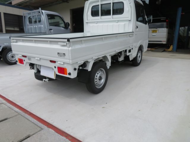Suzuki CARRY TRUCK 2023-06 28017-2