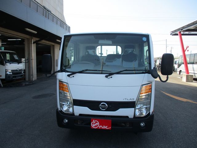 Nissan ATLAS 2014-05 7376-3