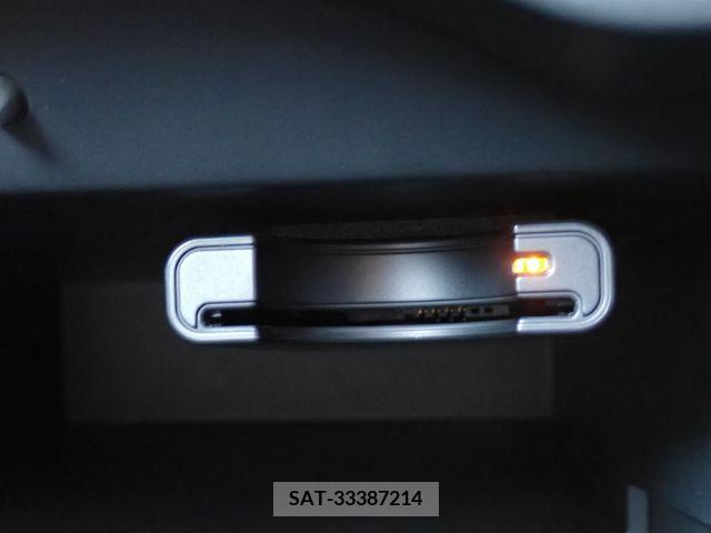 Nissan NOTE 2018-12 302429-5